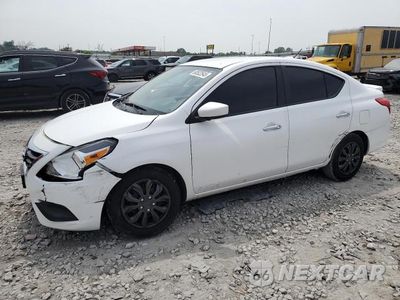 2018 NISSAN VERSA S 3N1CN7AP6JL879451 - główne zdjęcie licytacji z USA - miniatura