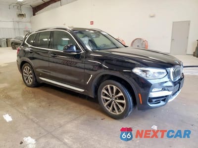 Czwarte zdjęcie samochodu z boku: 2019 BMW X3 SDRIVE30I VIN:5UXTR7C56KLE94371 - miniatura