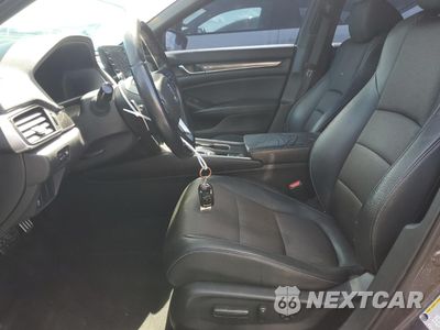 Zdjęcie 7 z 13 samochodu: 2018 HONDA ACCORD SPORT VIN:1HGCV1F3XJA111559 - miniatura
