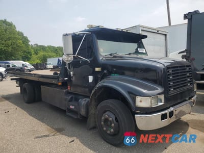 1999 INTERNATIONAL 4000 4700 1HTSCABM8XH672750 - główne zdjęcie licytacji z USA - miniatura