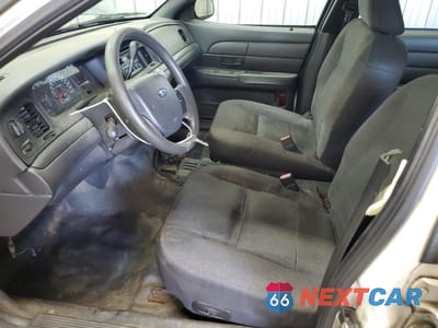 Zdjęcie 7 z 14 samochodu: 2005 FORD CROWN VICTORIA POLICE INTERCEPTOR VIN:2FAHP71W35X148300 - miniatura