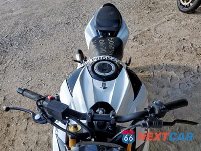Piąte zdjęcie samochodu w środku: 2023 SUZUKI GSX-S750 M VIN:JS1C533D0P7100156 - miniatura