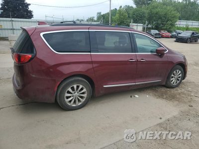 Trzecie zdjęcie samochodu z tyłu: 2017 CHRYSLER PACIFICA TOURING L VIN:2C4RC1BG9HR603576 - miniatura