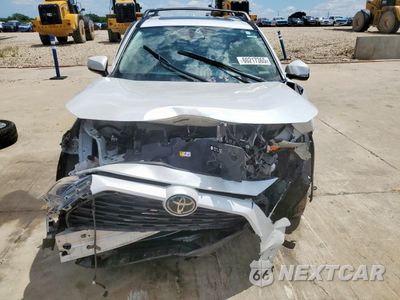 Piąte zdjęcie samochodu w środku: 2023 TOYOTA RAV4 XLE PREMIUM VIN:2T3C1RFVXPW282221 - miniatura