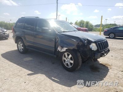 Czwarte zdjęcie samochodu z boku: 2008 JEEP GRAND CHEROKEE LAREDO VIN:1J8GR48K98C179742 - miniatura