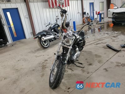 Drugie zdjęcie samochodu z przodu: 2017 HARLEY-DAVIDSON XL1200 C VIN:1HD1CT314HC429653 - miniatura