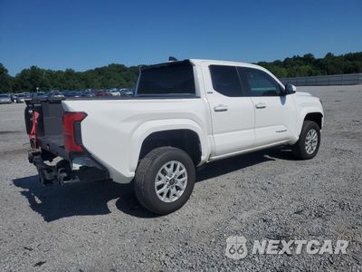 Trzecie zdjęcie samochodu z tyłu: 2024 TOYOTA TACOMA DOUBLE CAB VIN:3TYLB5JN1RT050578 - miniatura