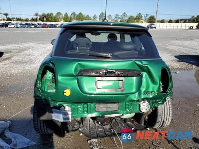 Zdjęcie 6 z 13 samochodu: 2022 MINI COOPER SE VIN:WMW13DJ09N2R10207 - miniatura