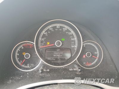 Zdjęcie 9 z 13 samochodu: 2018 VOLKSWAGEN BEETLE SE VIN:3VWJD7AT6JM710252 - miniatura