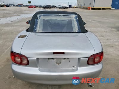 Zdjęcie 6 z 12 samochodu: 2001 MAZDA MX-5 MIATA BASE VIN:JM1NB353510213029 - miniatura