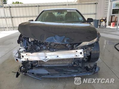 Piąte zdjęcie samochodu w środku: 2019 TOYOTA CAMRY LE VIN:4T1B11HK4KU268378 - miniatura