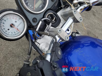 Zdjęcie 8 z 10 samochodu: 2000 SUZUKI SV650 VIN:JS1VP52A2Y2100972 - miniatura