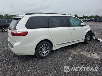 Trzecie zdjęcie samochodu z tyłu: 2018 TOYOTA SIENNA XLE VIN:5TDYZ3DCXJS957359 - miniatura
