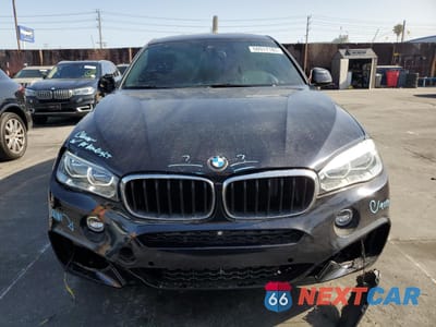 Piąte zdjęcie samochodu w środku: 2018 BMW X6 XDRIVE35I VIN:5UXKU2C56J0Z62755 - miniatura