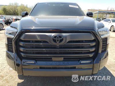 Piąte zdjęcie samochodu w środku: 2025 TOYOTA TUNDRA CREWMAX LIMITED VIN:5TFWA5DB9SX249312 - miniatura