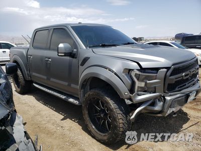 Czwarte zdjęcie samochodu z boku: 2017 FORD F150 RAPTOR VIN:1FTFW1RG4HFC33578 - miniatura