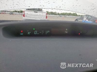 Zdjęcie 9 z 14 samochodu: 2014 TOYOTA PRIUS VIN:JTDKN3DU5E1812114 - miniatura