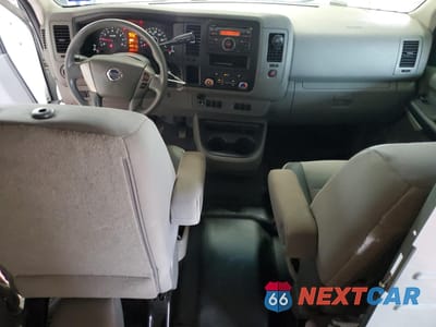 Zdjęcie 8 z 14 samochodu: 2017 NISSAN NV 1500 S VIN:1N6BF0KM0HN800784 - miniatura
