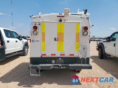 Zdjęcie 6 z 12 samochodu: 2015 CHEVROLET SILVERADO C3500 VIN:1GB3CYCG7FZ536996 - miniatura