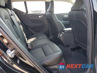 Zdjęcie 11 z 16 samochodu: 2024 VOLVO XC40 CORE VIN:YV4L12UK6R2360261 - miniatura