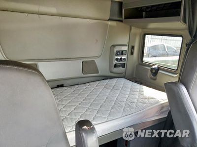 Zdjęcie 6 z 10 samochodu: 2014 INTERNATIONAL PROSTAR SEMI TRUCK VIN:3HSDJAPR5EN033641 - miniatura