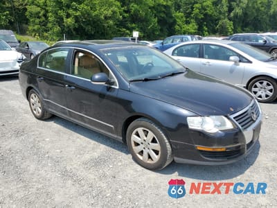Czwarte zdjęcie samochodu z boku: 2006 VOLKSWAGEN PASSAT 2.0T VIN:WVWAK73C66P046672 - miniatura