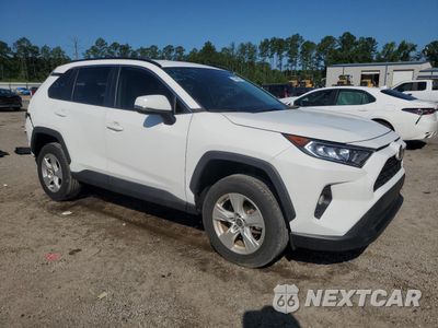 Czwarte zdjęcie samochodu z boku: 2021 TOYOTA RAV4 XLE VIN:2T3W1RFV0MC161918 - miniatura