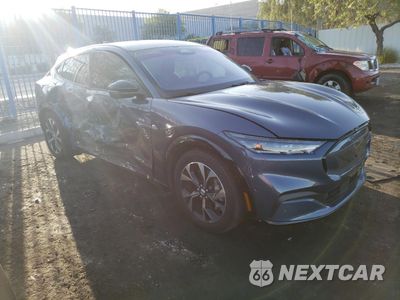 Czwarte zdjęcie samochodu z boku: 2021 FORD MUSTANG MACH-E PREMIUM VIN:3FMTK3RM2MMA24488 - miniatura