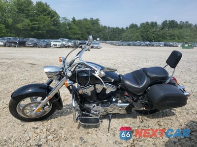 Trzecie zdjęcie samochodu z tyłu: 2010 HONDA VT1300 CT VIN:JH2SC6677AK000114 - miniatura