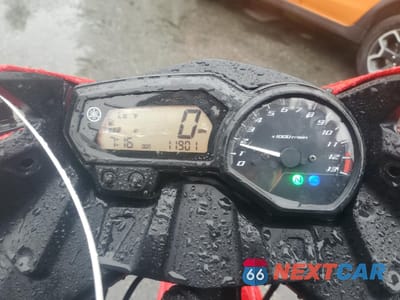 Zdjęcie 7 z 10 samochodu: 2015 YAMAHA FZ6 R VIN:JYARJ18E4FA013813 - miniatura