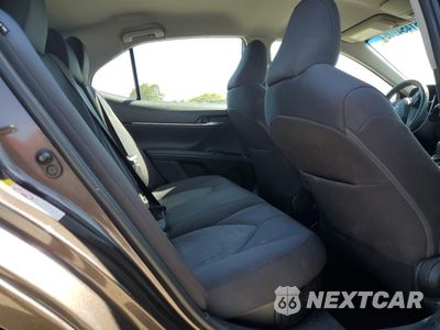 Zdjęcie 10 z 15 samochodu: 2018 TOYOTA CAMRY LE VIN:4T1B31HK5JU001047 - miniatura
