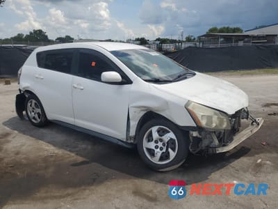 Czwarte zdjęcie samochodu z boku: 2010 PONTIAC VIBE VIN:5Y2SP6E85AZ417696 - miniatura
