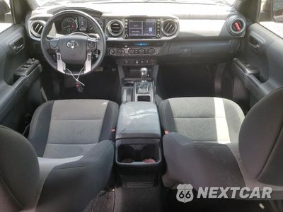 Zdjęcie 8 z 15 samochodu: 2022 TOYOTA TACOMA DOUBLE CAB VIN:3TYCZ5AN1NT095347 - miniatura
