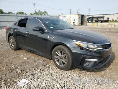 Czwarte zdjęcie samochodu z boku: 2019 KIA OPTIMA LX VIN:5XXGT4L3XKG349235 - miniatura