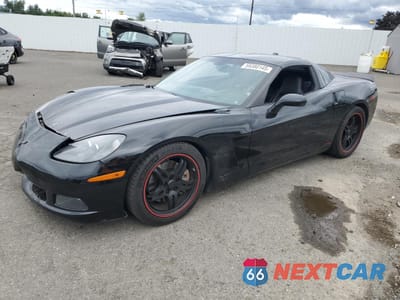 2005 CHEVROLET CORVETTE 1G1YY24U055123000 - główne zdjęcie licytacji z USA - miniatura