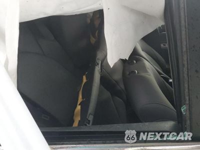 Zdjęcie 10 z 12 samochodu: 2018 TOYOTA CAMRY L VIN:4T1B11HK5JU632810 - miniatura