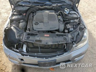 Zdjęcie 21 z 26 samochodu: 2013 MERCEDES-BENZ C 300 4MATIC VIN:WDDGF8AB5DR272207 - miniatura