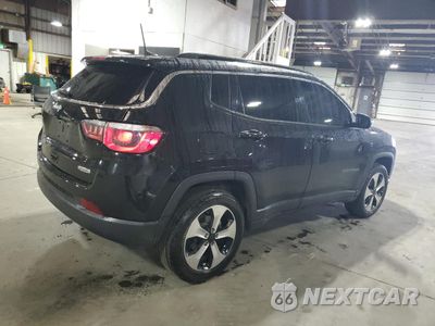 Trzecie zdjęcie samochodu z tyłu: 2017 JEEP COMPASS LATITUDE VIN:3C4NJDBB6HT666559 - miniatura