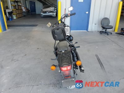Czwarte zdjęcie samochodu z boku: 2015 HONDA VT750 C2B VIN:JH2RC5379FK501073 - miniatura