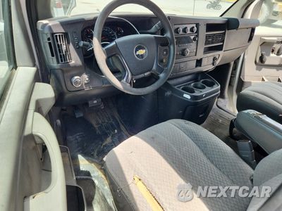 Zdjęcie 8 z 13 samochodu: 2010 CHEVROLET EXPRESS G2500 VIN:1GCZGFBA7A1167656 - miniatura
