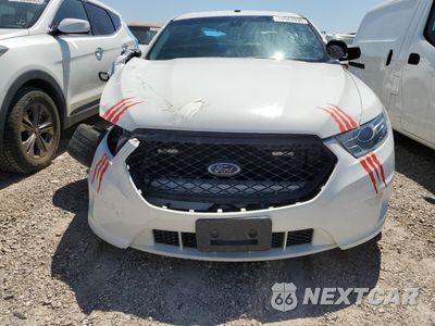 Piąte zdjęcie samochodu w środku: 2017 FORD TAURUS POLICE INTERCEPTOR VIN:1FAHP2L86HG105968 - miniatura