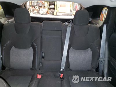 Zdjęcie 10 z 16 samochodu: 2019 JEEP CHEROKEE LATITUDE VIN:1C4PJLCB8KD222971 - miniatura