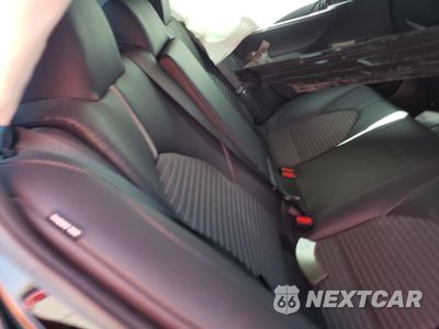 Zdjęcie 10 z 12 samochodu: 2018 TOYOTA CAMRY L VIN:4T1B11HK2KU699883 - miniatura