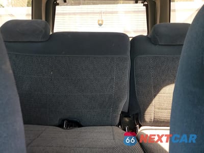 Zdjęcie 10 z 15 samochodu: 1996 FORD EXPLORER VIN:1FMDU34X1TUB84064 - miniatura