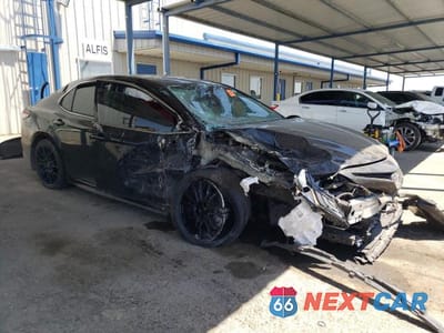 Czwarte zdjęcie samochodu z boku: 2022 TOYOTA CAMRY XSE VIN:4T1K61AK2NU029881 - miniatura