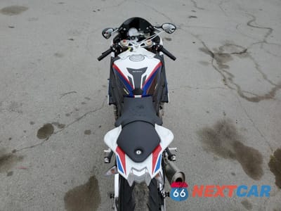Zdjęcie 6 z 9 samochodu: 2014 BMW S 1000 RR VIN:WB1053409EZL19166 - miniatura