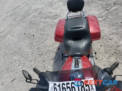 Piąte zdjęcie samochodu w środku: 2019 HARLEY-DAVIDSON FLHX VIN:1HD1KBC13KB652695 - miniatura