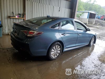 Trzecie zdjęcie samochodu z tyłu: 2016 HYUNDAI SONATA HYBRID VIN:KMHE24L10GA039540 - miniatura
