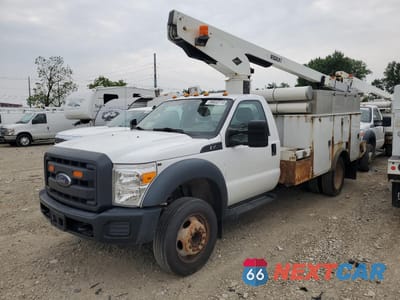 2015 FORD F450 SUPER DUTY SERVICE TRUCK 1FDUF4GY6FED21163 - główne zdjęcie licytacji z USA - miniatura