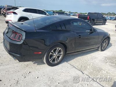Trzecie zdjęcie samochodu z tyłu: 2014 FORD MUSTANG VIN:1ZVBP8AM1E5234241 - miniatura